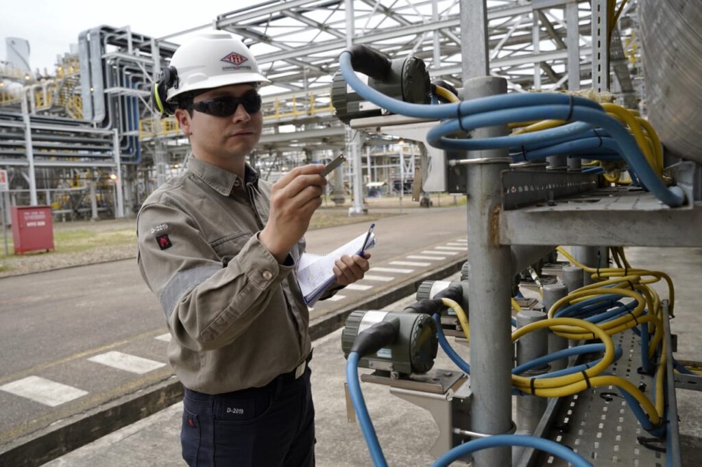 Ypfb Reivindica El Papel De La Planta De Urea Al Cumplirse Seis A Os De